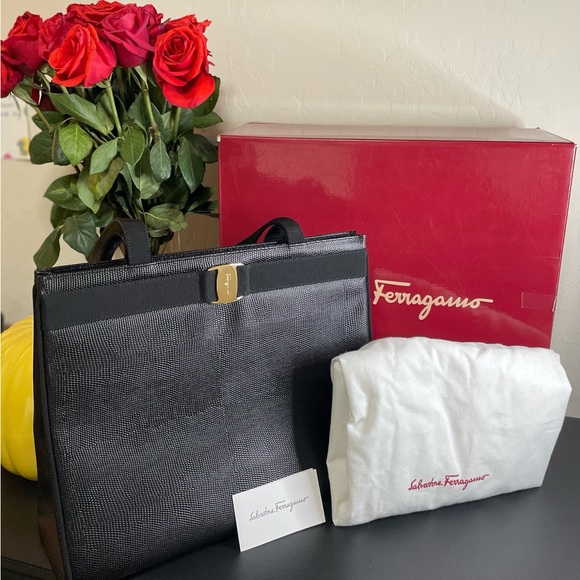 Brand New/Unused 100% Authentic Salvatore Ferragamo Tote Bag - Picture 3 of 9